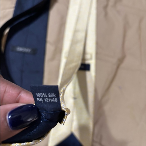 Men’s Silk Navy Blue and Yellow Ties - Picture 4 of 4